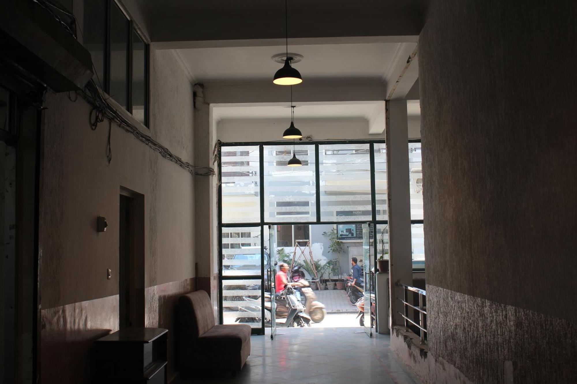 Shree Chitra Residency By Grb Hotel หริทวาร ภายนอก รูปภาพ